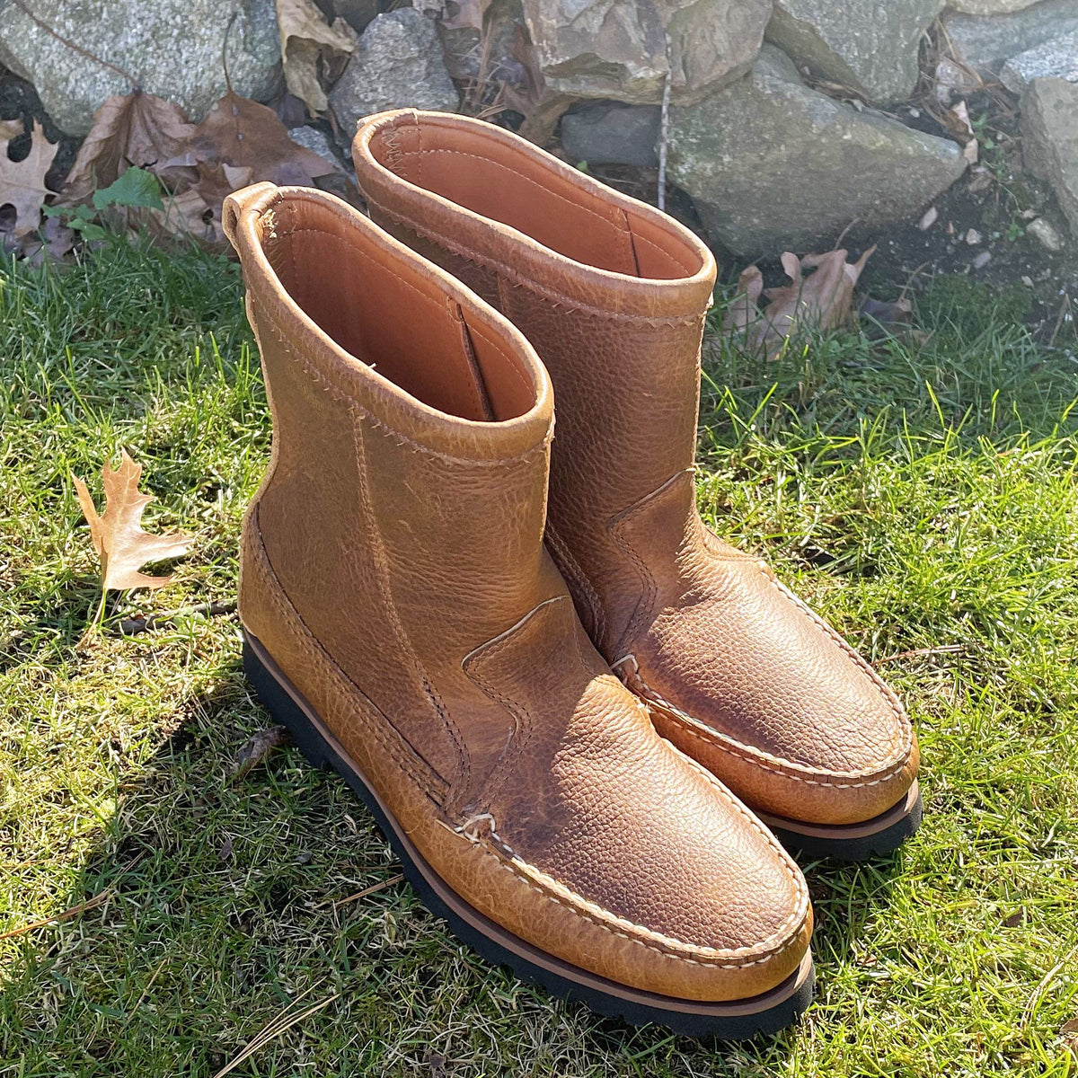 Men's Falmouth Pull On Boot - Grizzly Peanut – Quoddy.com