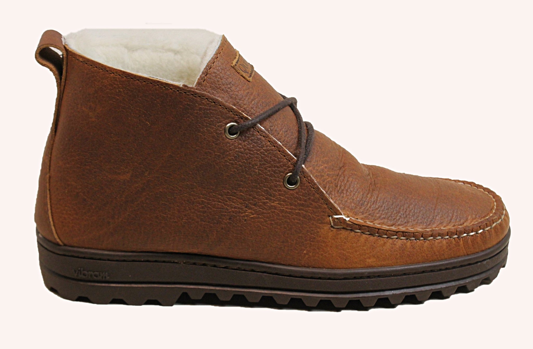 Men's Huggeur Chukka LE: Warmth of Shearling, Boot Durability